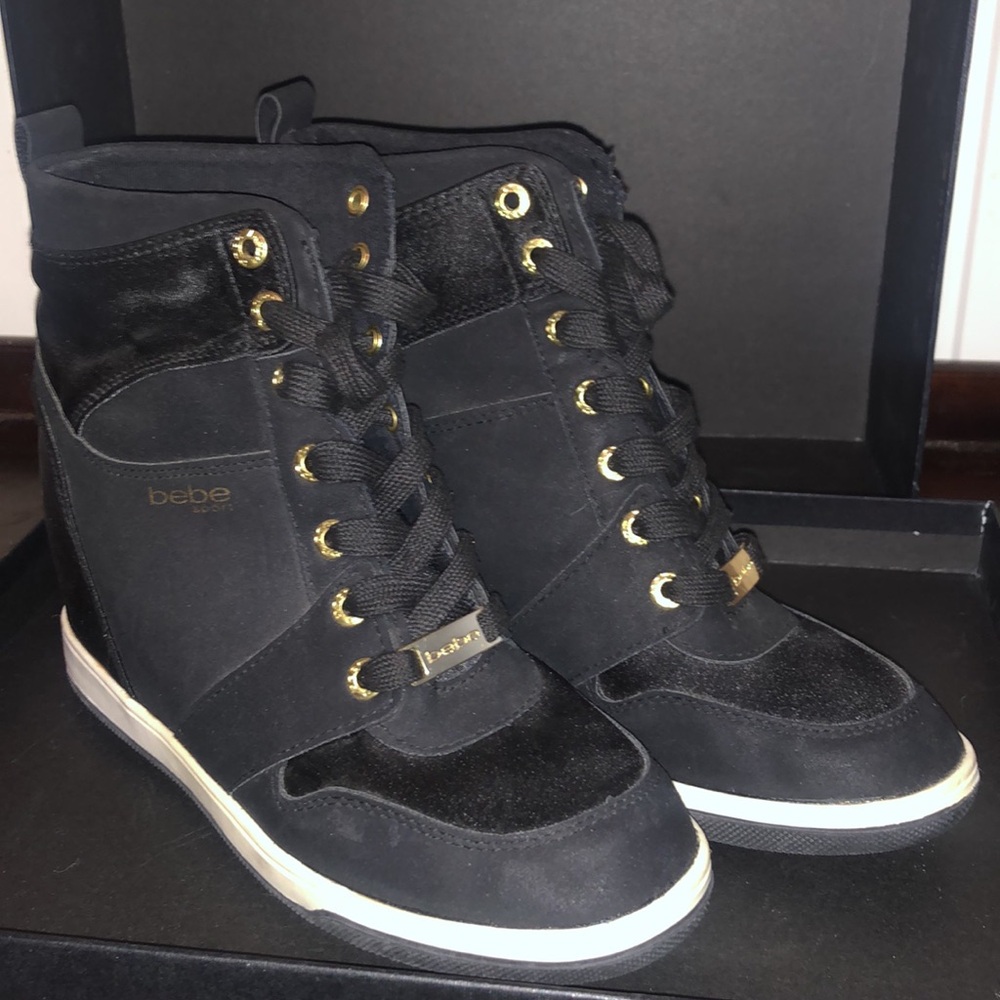 NWT bebe Boots Size 9